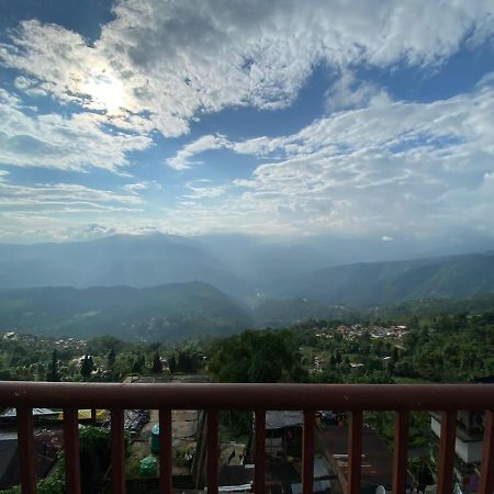 The River View Homestay Kurseong Екстериор снимка