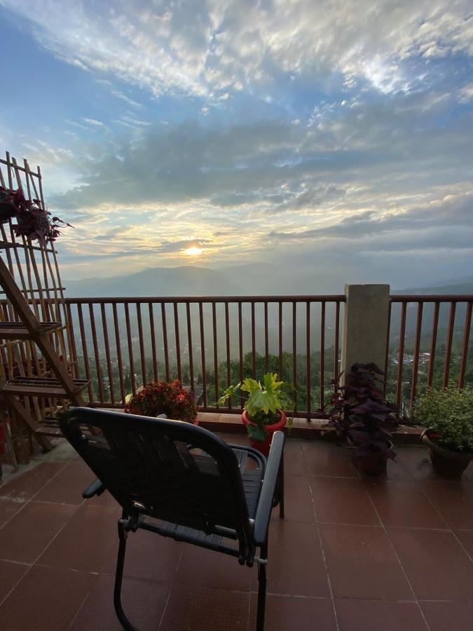 The River View Homestay Kurseong Екстериор снимка
