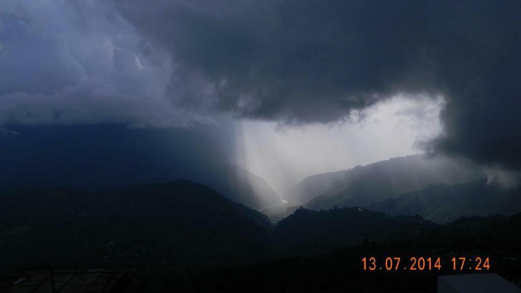 The River View Homestay Kurseong Екстериор снимка